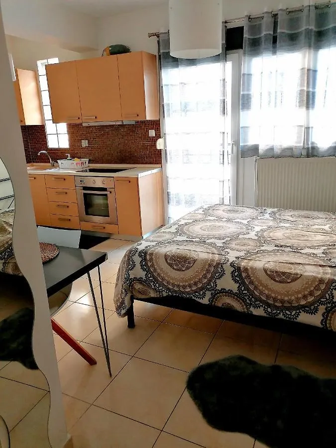 Cosy Studios 3 Close To The City Center Thessaloniki Greece