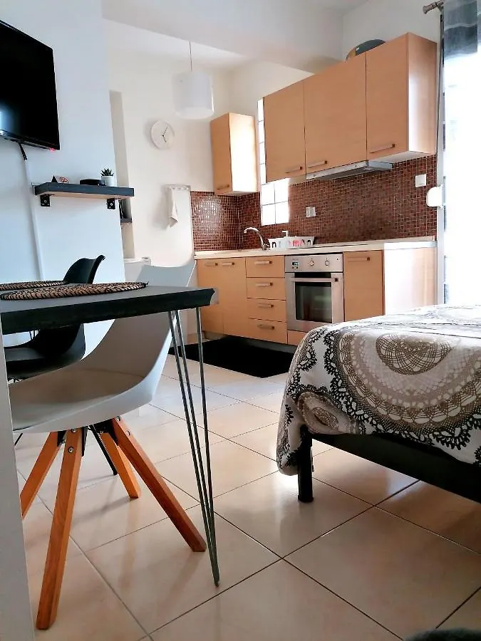 Cosy Studios 3 Close To The City Center Thessaloniki 0*,  Greece
