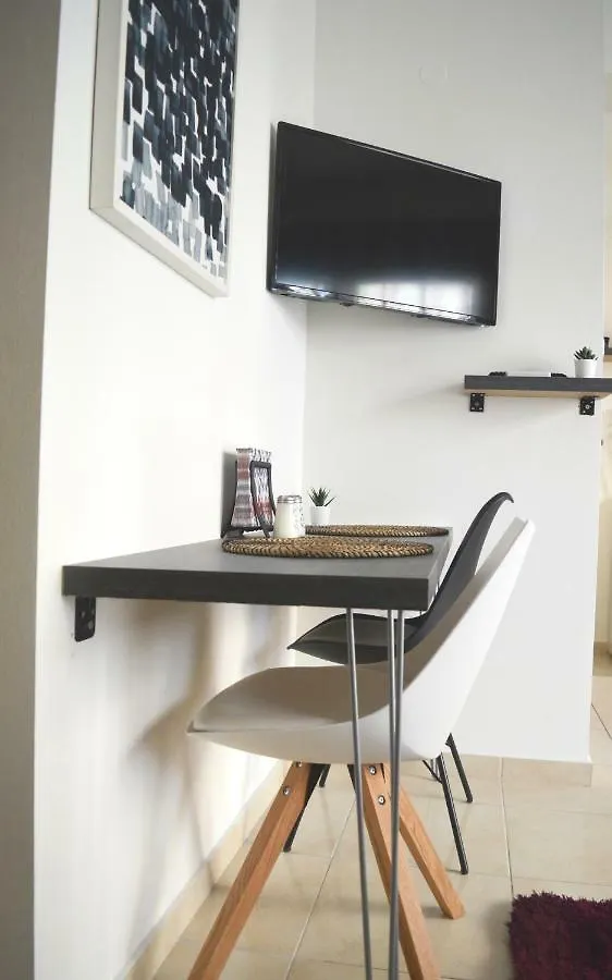 Cosy Studios 3 Close To The City Center Thessaloniki Apartment